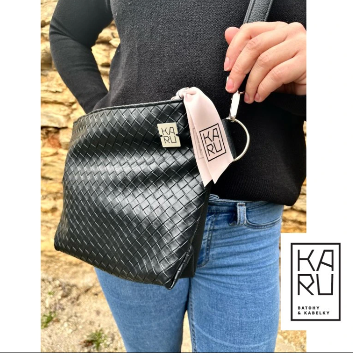 Crossbag - Černé kostka